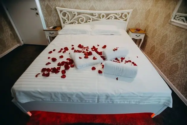 Deluxe Tek Büyük Yataklı Oda, 1 Büyük (Queen) Boy Yatak, Sigara İçilebilir, Balkon