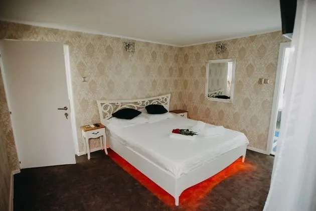 Deluxe Tek Büyük Yataklı Oda, 1 Büyük (Queen) Boy Yatak, Sigara İçilebilir, Balkon