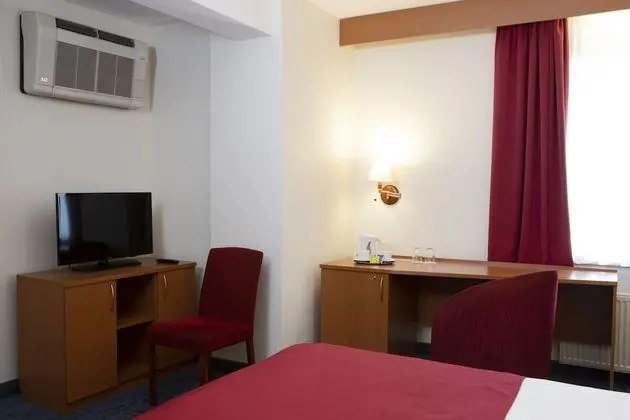 Business Oda, 1 Çift Kişilik veya 2 Tek Kişilik Yatak