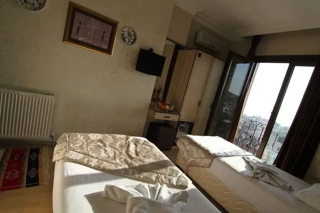 Standard Üç Kişilik Oda