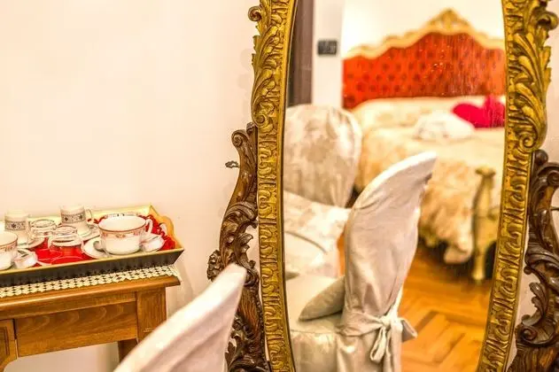 Romantic Tek Büyük Yataklı Oda