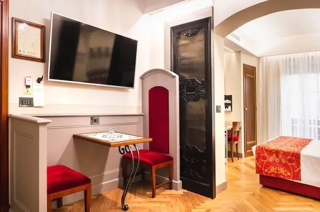 Deluxe Üç Kişilik Oda, 1 Çift Kişilik Yatak ve Çekyat