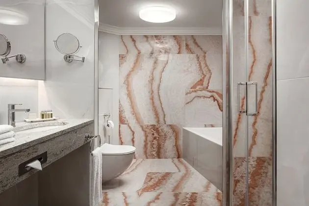 Imperial suite