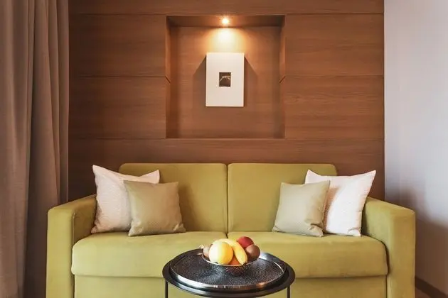 Jasmine Suite