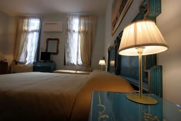 Üç Kişilik Oda, Banyolu/Duşlu