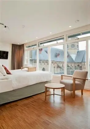 Çatı Katı Süiti (Penthouse), Şehir Manzaralı