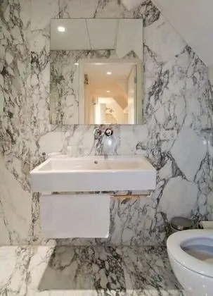 Çatı Katı Süiti (Penthouse), Şehir Manzaralı