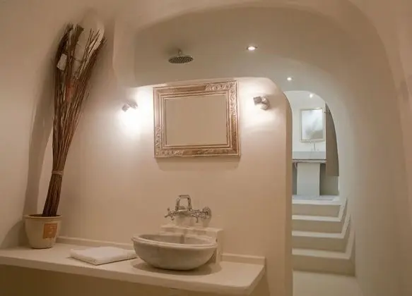 ArtCave Villa Exogonia, Pool and Heated Jacuzzi