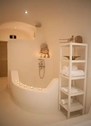 ArtCave Villa Exogonia, Pool and Heated Jacuzzi