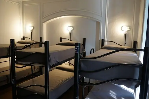 Ortak Ranzalı Oda, Özel Banyo