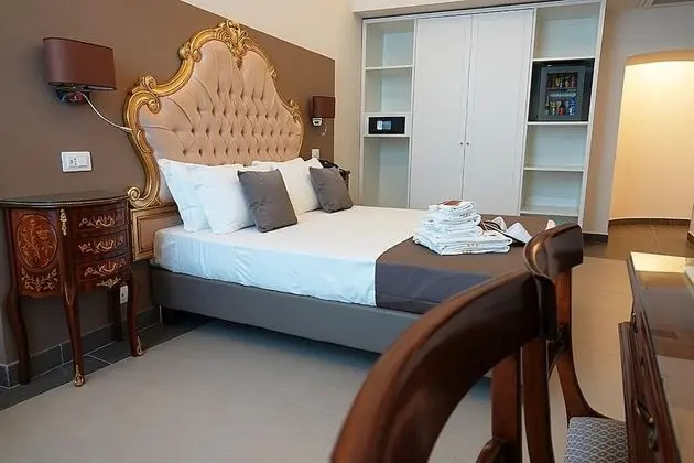 Deluxe Tek Büyük veya İki Ayrı Yataklı Oda