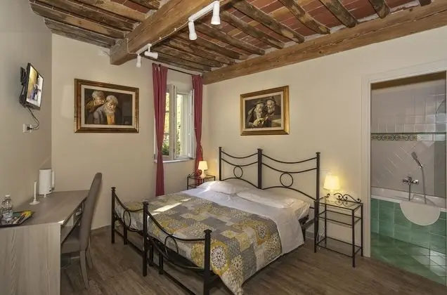 Comfort Tek Büyük veya İki Ayrı Yataklı Oda, Banyolu/Duşlu