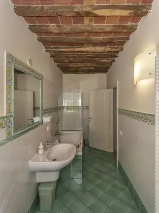 Comfort Tek Büyük veya İki Ayrı Yataklı Oda, Banyolu/Duşlu