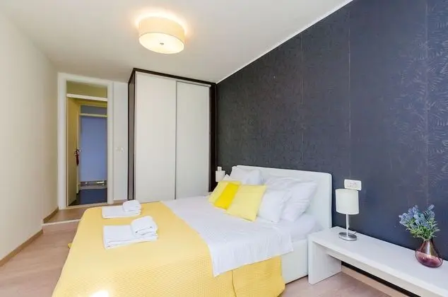 Villa (Four-Bedroom Villa, Swimming Pool)