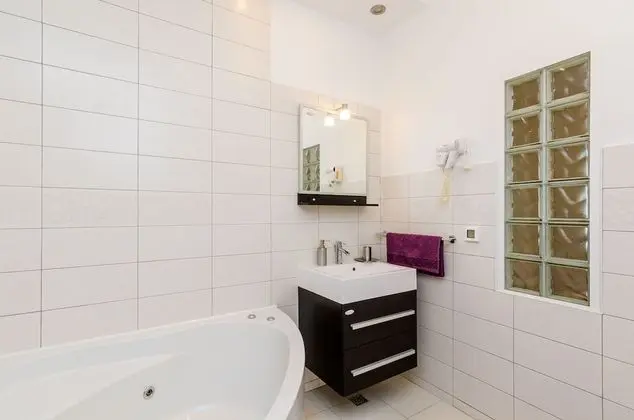 Villa (Four-Bedroom Villa, Swimming Pool)