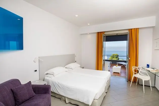 Superior Üç Kişilik Oda, Balkon, Deniz Manzaralı