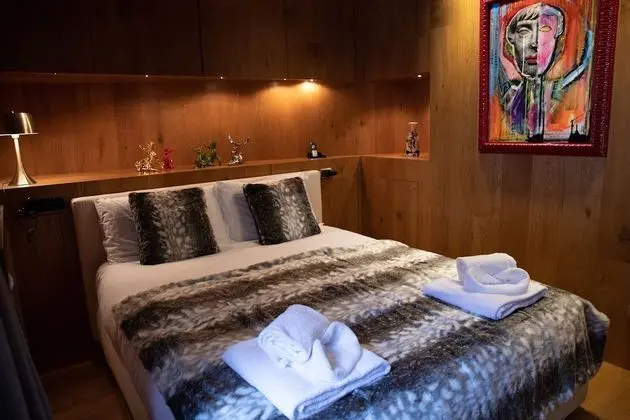 Luxury Suite