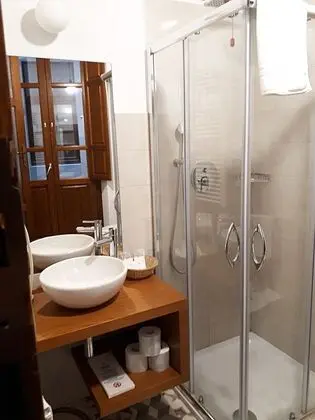 Tek Büyük Yataklı Oda, Balkon