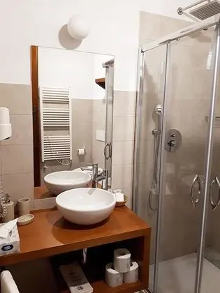 Tek Büyük Yataklı Oda, Balkon