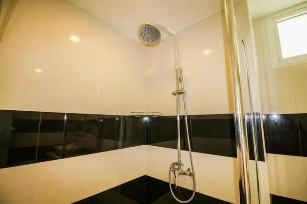 One Bedroom Apartment