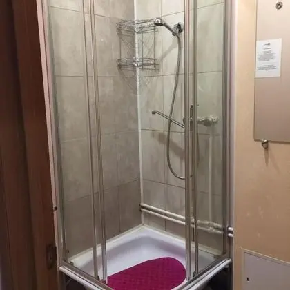 Ortak Ranzalı Oda, Sadece kadınlar için