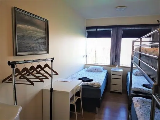 Dört Kişilik Oda, Ortak Banyo