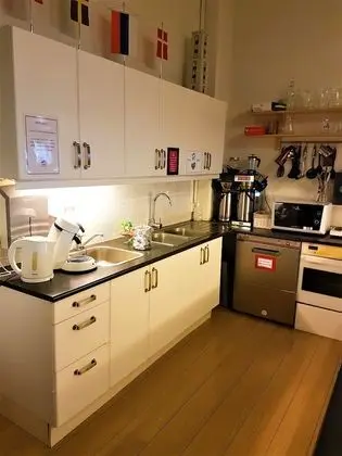 Dört Kişilik Oda, Ortak Banyo