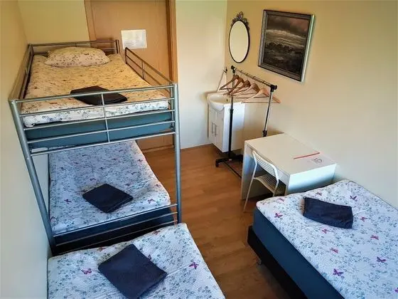 Dört Kişilik Oda, Ortak Banyo