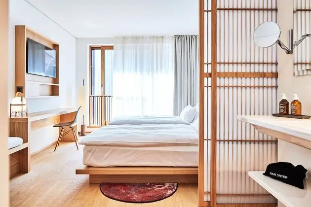 Medium Double Room