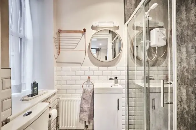 Tek Büyük Yataklı Oda, Banyolu/Duşlu (Room 2)