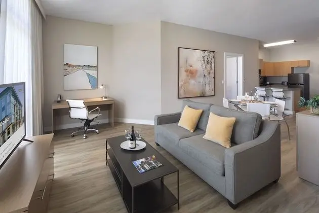 Basic Oda, 1 En Büyük (King) Boy Yatak ve Çekyat (Cityscape Apartment Suite)