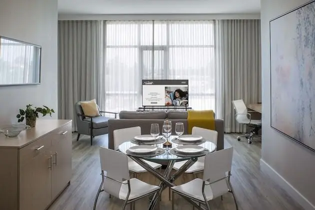 Oda, 1 En Büyük (King) Boy Yatak ve Çekyat, Engellilere Uygun (Cityscape Apartment Suite Accessible)