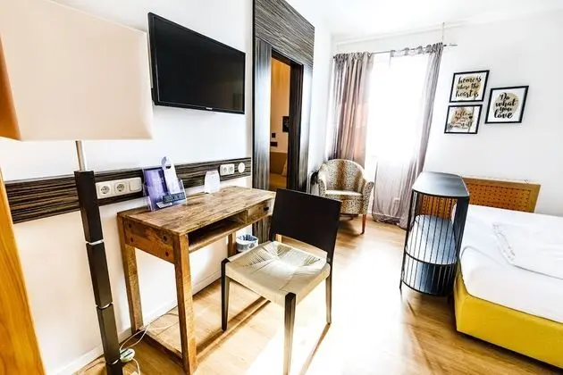 Tek Büyük Yataklı Oda