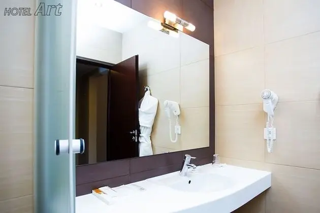 Comfort Tek Büyük Yataklı Oda