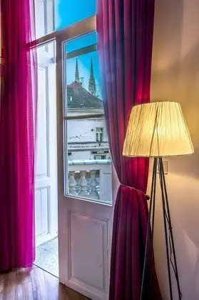Deluxe Tek Büyük Yataklı Oda, Balkon