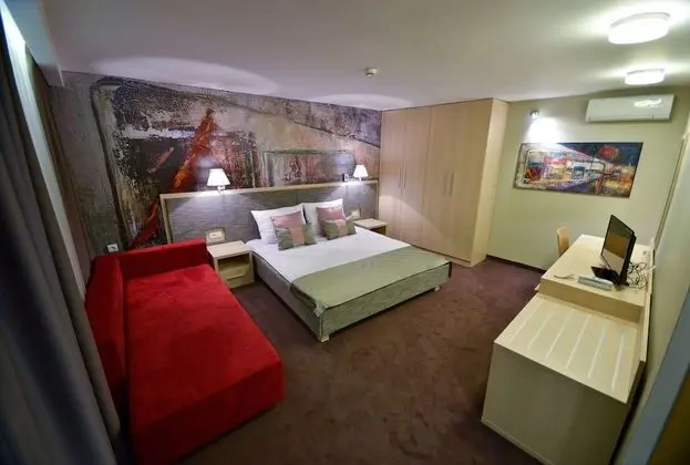 Comfort Tek Büyük Yataklı Oda, 1 En Büyük (King) Boy Yatak ve Çekyat, Şehir Manzaralı