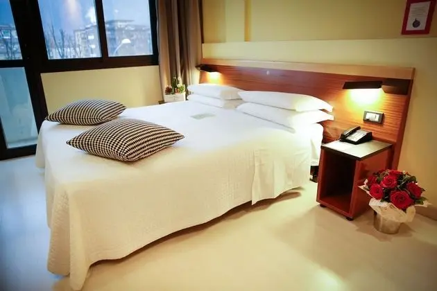 Comfort Büyük Yataklı Tek Kişilik Oda
