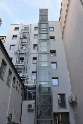 Tek Büyük Yataklı Oda, Ek Bina (Budget - no elevator)