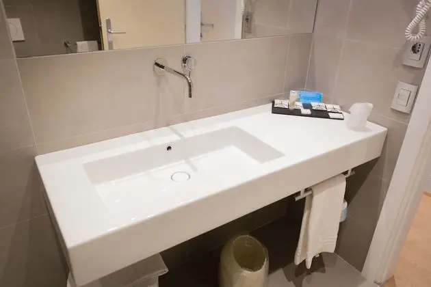 Classic Büyük Yataklı Tek Kişilik Oda