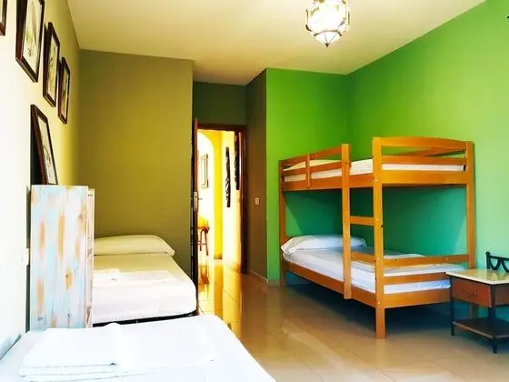 Oda, 2 Tek Kişilik Yatak, Balkon, Dağ Manzaralı