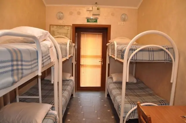 Economy Dört Kişilik Oda, Ortak Banyo