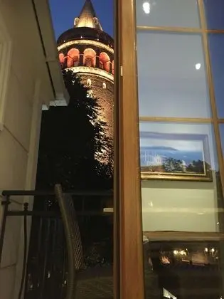 Superior Oda, Balkon