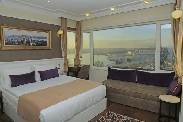 Deluxe Dört Kişilik Oda, Deniz Manzaralı