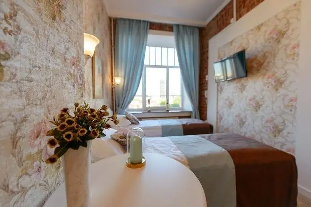 Comfort Tek Büyük veya İki Ayrı Yataklı Oda