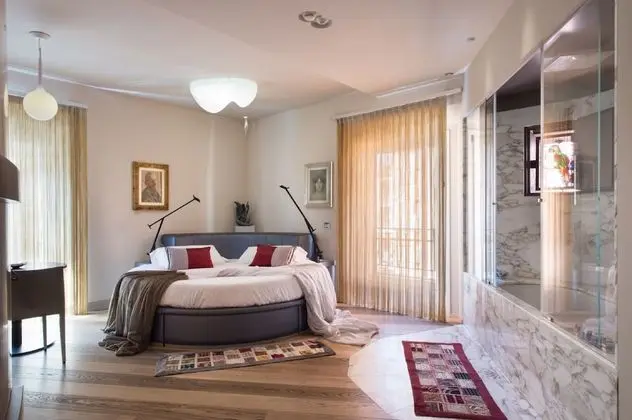 Deluxe Apart Daire, Ek Bina (CORTE)
