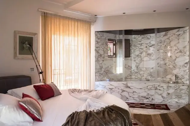 Deluxe Apart Daire, Ek Bina (CORTE)