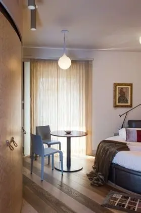 Deluxe Apart Daire, Ek Bina (CORTE)