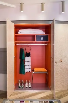 Deluxe Apart Daire, Ek Bina (CORTE)