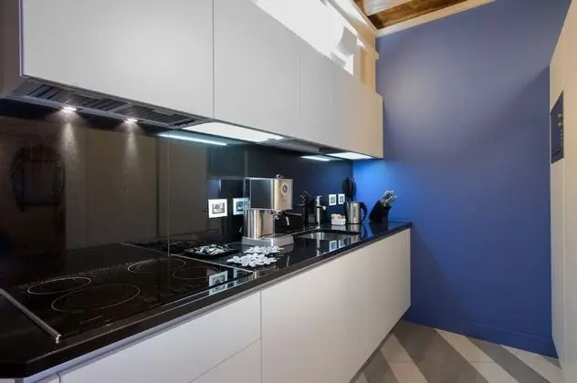 Deluxe Apart Daire, Ek Bina (CORTE)