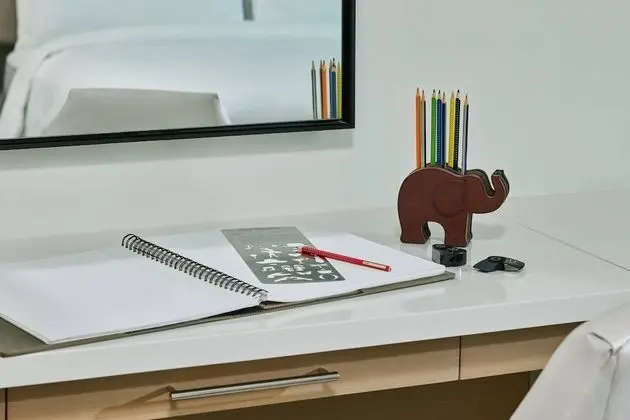Oda, 1 En Büyük (King) Boy Yatak ve Çekyat, Manzaralı